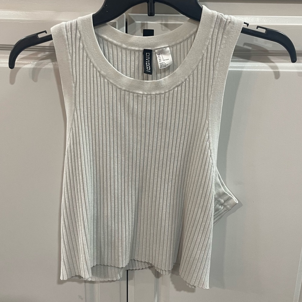 H&M Divided large